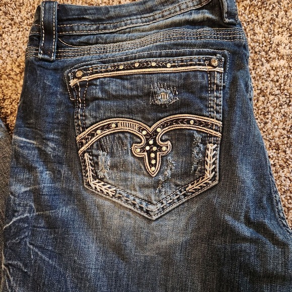 ROCK REVIVAL Women's Adaliz Easy Boot Cut Jeans Rhinestones Plus Size 36 x 30 - Picture 2 of 13